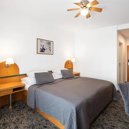 Hotel Troja-3