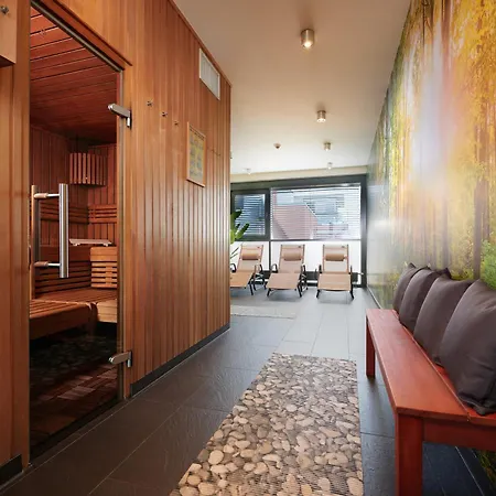 Novina Hotel Tillypark-2