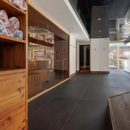 Amber Ski-In/Out Hotel & Spa-2