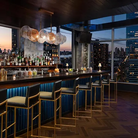 Doubletree By Hilton New York Times Square West-3