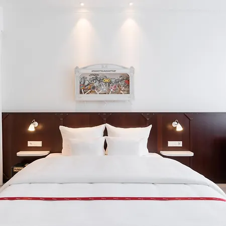 Ruby Leni Hotel Dusseldorf By Ihg-3