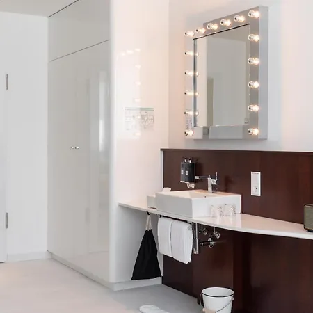 Ruby Leni Hotel Dusseldorf By Ihg-2