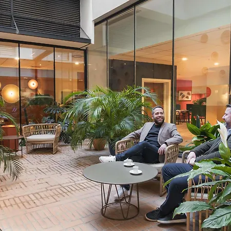 Ibis Styles Sevilla City Santa Justa-3