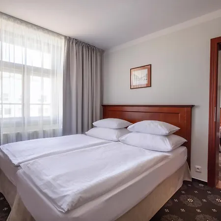 Hotel Lunik-3