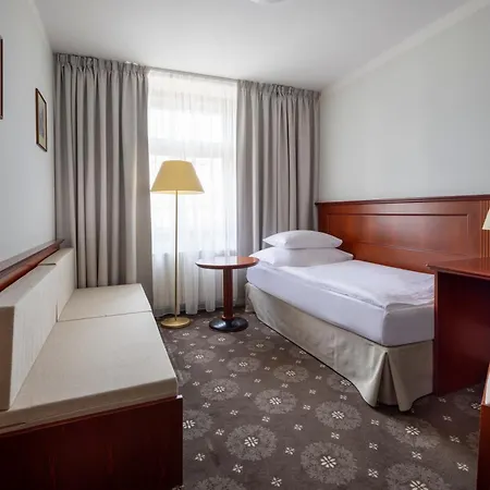 Hotel Lunik-2