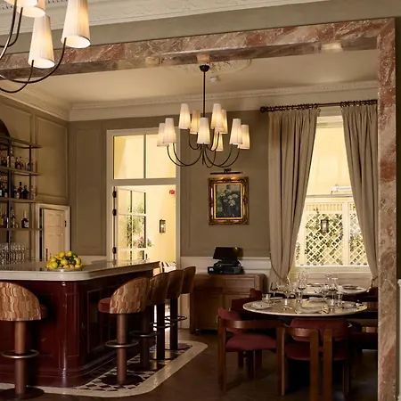 The Leonard Hotel-3