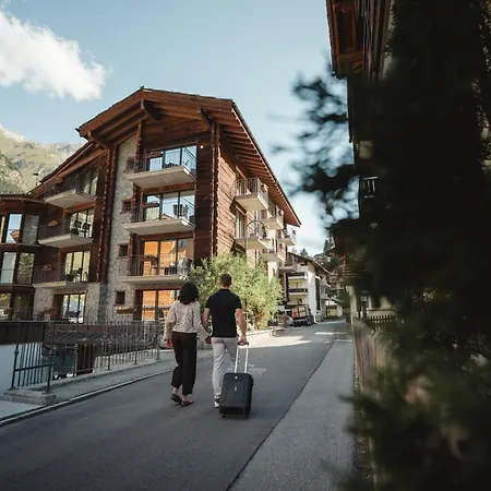 The Phoenix Fitness Hotel & Free Spa Access At Alpen Resort-2