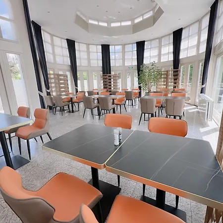 Hotel 2000 Valkenburg-3