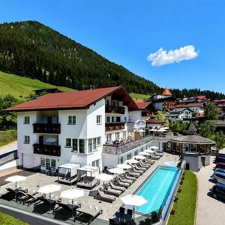 Berghotel Almrausch-3