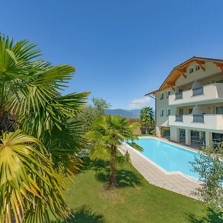 Garni Hotel Peterlinhof-2