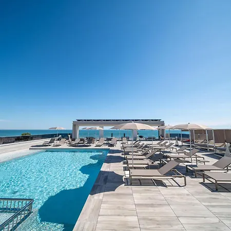 Residence Diana Seafront-3