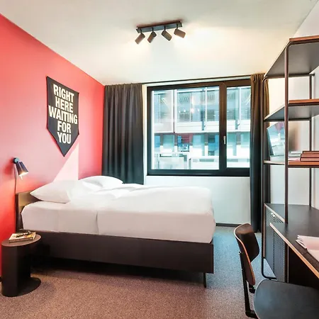 The Social Hub Berlin Alexanderplatz Extended Stay-3