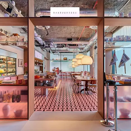 The Social Hub Barcelona Poblenou Extended Stay-3