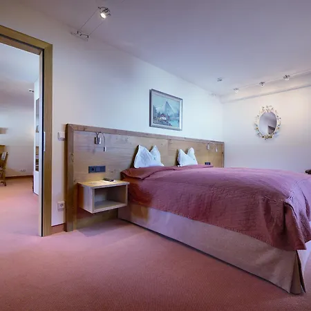 Hotel Rasmushof Kitzbühel-3