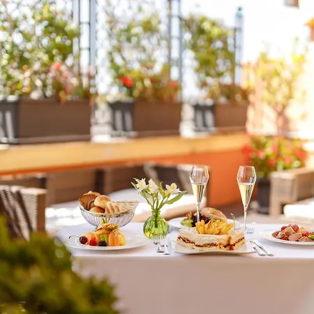 Baglioni Hotel Regina - The Leading Hotels Of The World-3