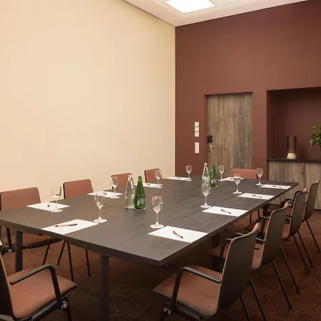 Hilton Garden Inn Davos-3
