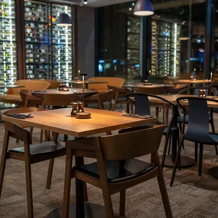 Q Hotel Plus Wroclaw-3