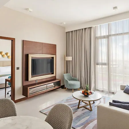 Holiday Inn Dubai Al-Maktoum Airport By Ihg-2