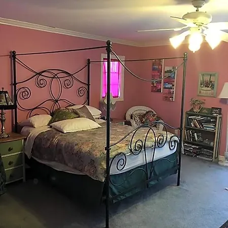 Elaine'S Hollywood Bed & Breakfast-2