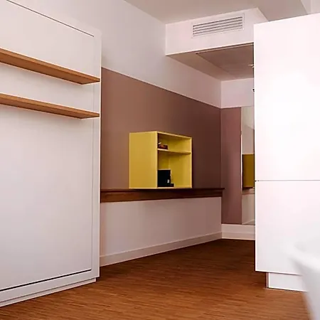 Maximilian Studios-2