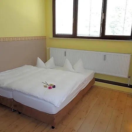 Stadthotel Regensburg-3
