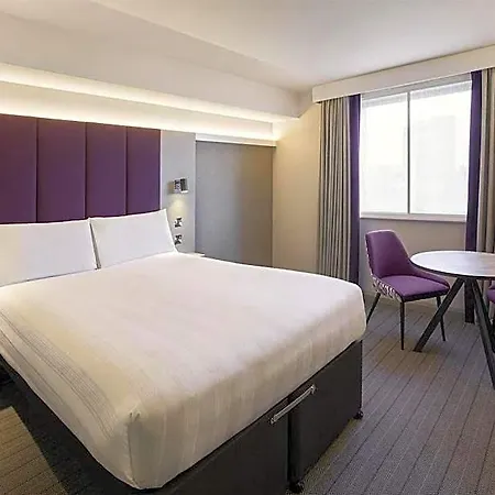 Premier Inn London City-2
