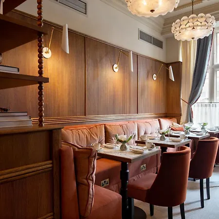 The Capital Hotel, Apartments & Townhouse - Small Luxury Hotels Of The World-3