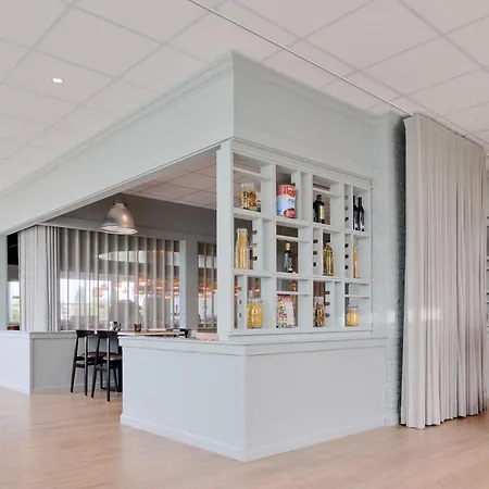 Select Hotel Maastricht-3