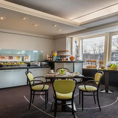 Garner Hotel Hamburg - Wandsbek Marktplatz by IHG-2