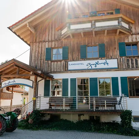 Landhotel Guglhupf-2