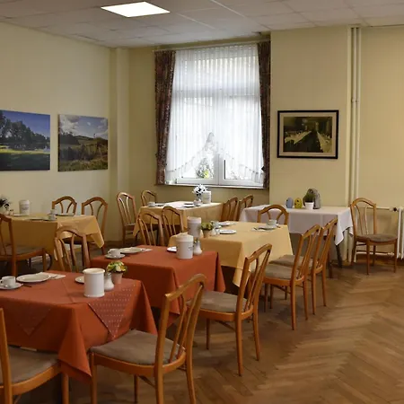 Hotel Deutsche Eiche-2