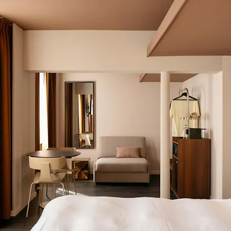 Hotel Vrythof - Just A Room - Digital Check-In, Key By Email Or Sms-2