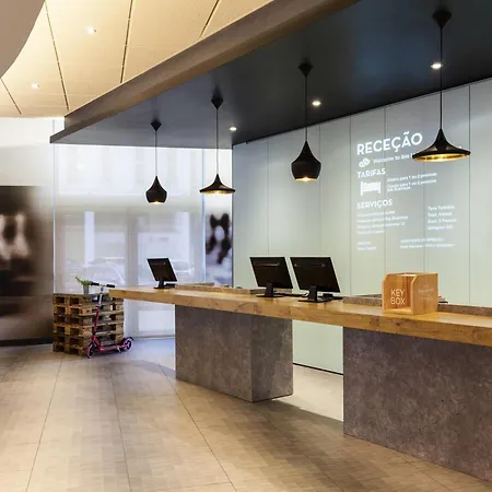 Hotel Ibis Lisboa Jose Malhoa-3