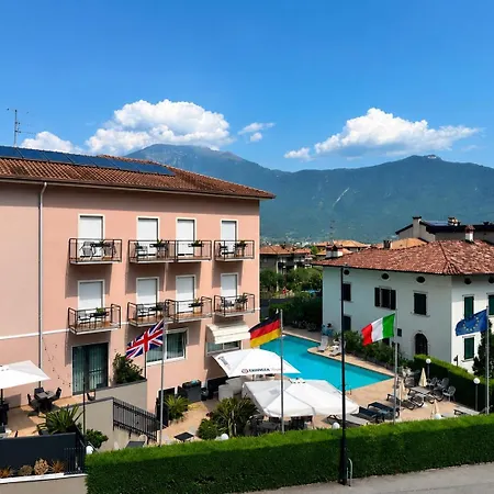 Hotel Alberello - Varone-3