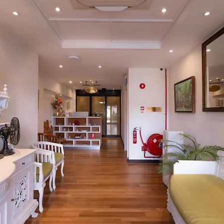 Inn At Temple St By Q Loft Newly Renovated-2