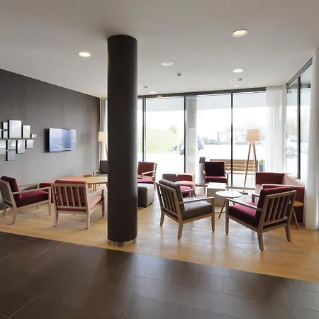 Holiday Inn Express Friedrichshafen, an IHG Hotel-3
