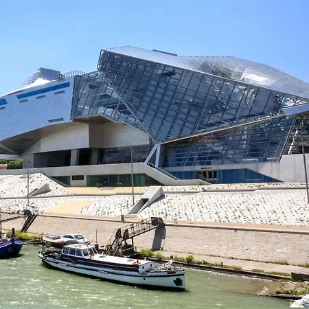 Ibis Budget Lyon Centre Confluence-3