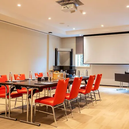 Ibis Dubai One Central-3