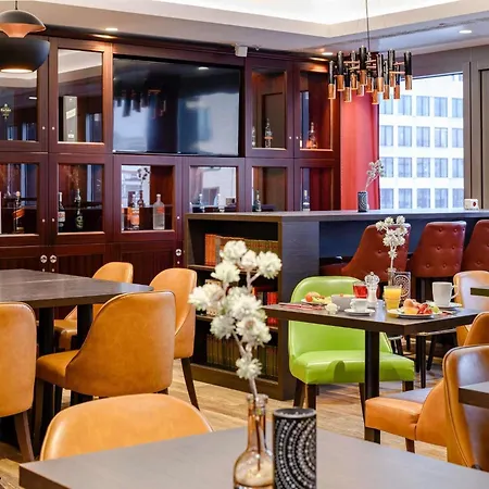Aparthotel Adagio Frankfurt City Messe-2