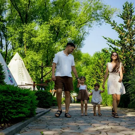 Western Camp Resort-2