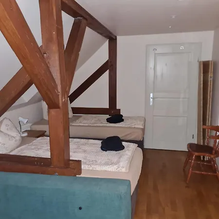 Pensionszimmer Unicat-2