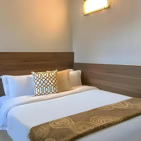 St Signature Bugis Beach, Dayuse, 8-9 Hours, Check In 8Am Or 11Am-2