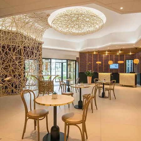 Novotel Nice Arenas Aeroport-3