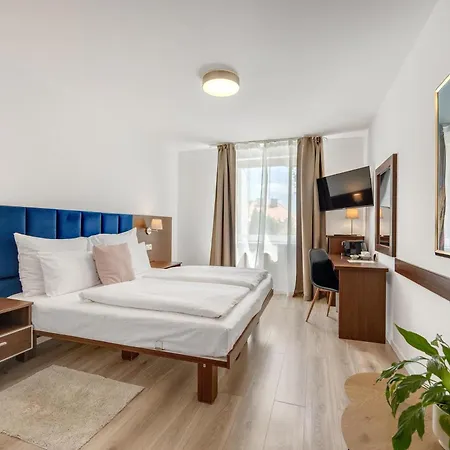 Hotel ANTARES-2