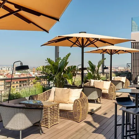 Novotel Valencia Lavant-3