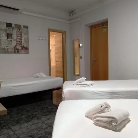 Hostal Levante Barcelona-3