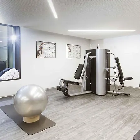 Novotel Basel City-3