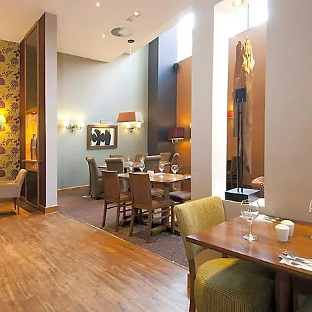 Premier Inn London City-3