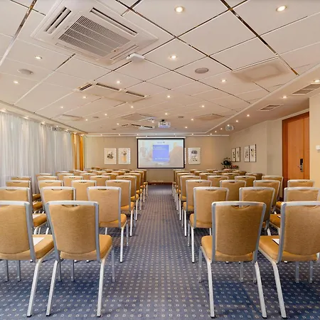 Radisson Blu Ridzene Hotel, Riga-3