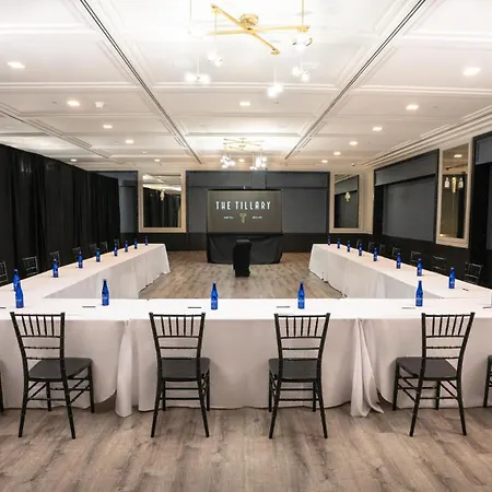 The Tillary Hotel Brooklyn-3